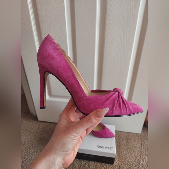 Nine West pumps - Picture 2 of 5